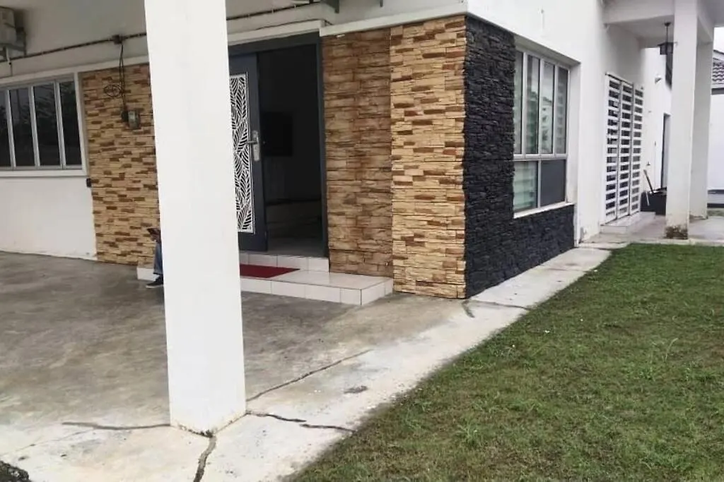 Rumah Cemara By Impian Homestay Sepang 0*,  Malaysia