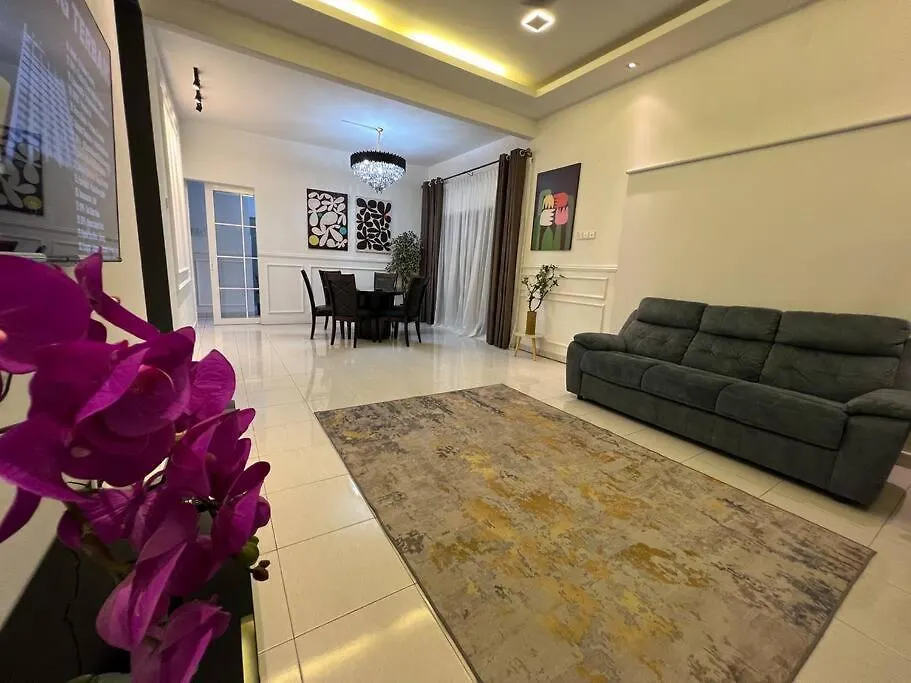 Rumah Cemara By Impian Homestay Sepang 0*,